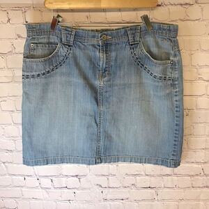 VINTAGE Axcess Light Denim Mini Skirt Distressed Hem Boho Contrast Stitch 14